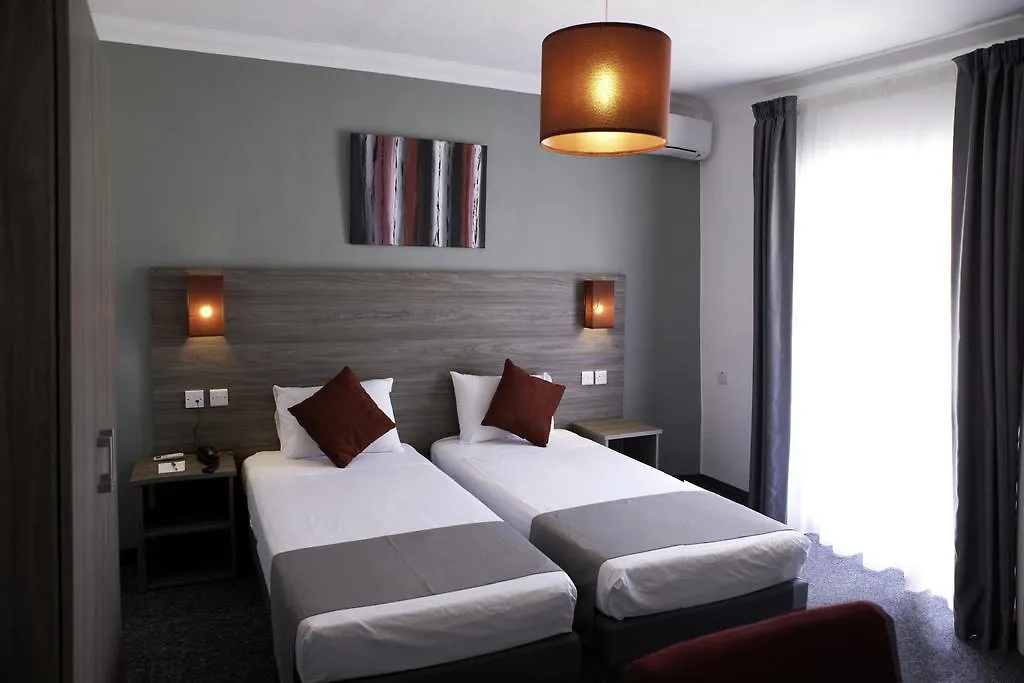 Spinola Hotel St. Julian's 3*,